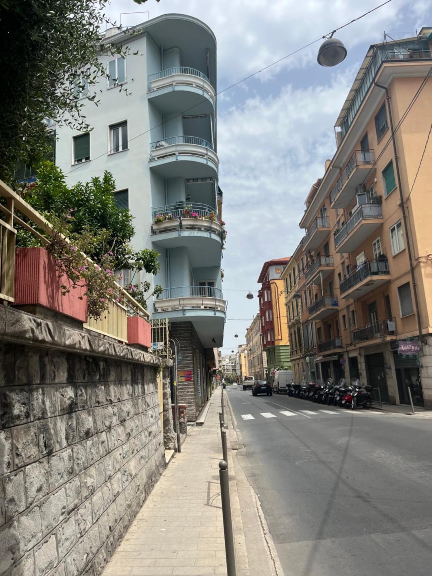 Ampio Appartamento Centrale Sanremo Eksteriør billede
